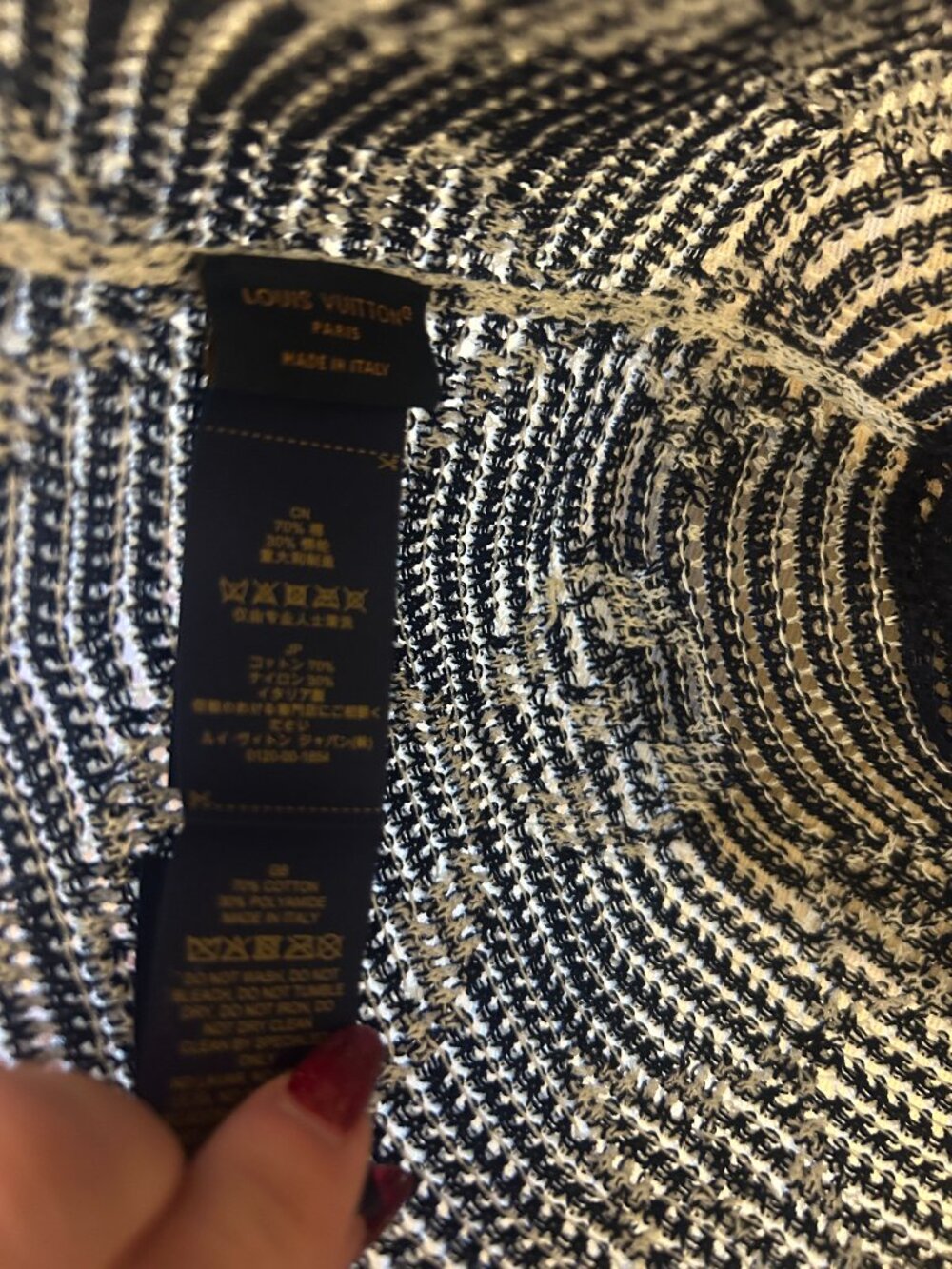 Louis Vuitton Summer Breath Hat with Box and Dust Bag! - Picture 5 of 8
